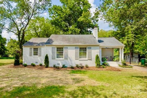 5815 Wedgewood Dr, Charlotte, NC, 28210-2438 | Card Image