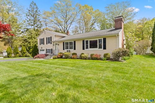 174 W Rocks Rd, Norwalk, CT, 06851-1636 | Card Image