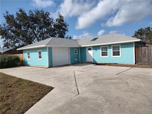 334 15th St Sw, Vero Beach, FL, 32962-6532 | Card Image