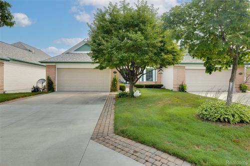 15-923 Dockside Dr, Port Huron, MI, 48060-4407 | Card Image