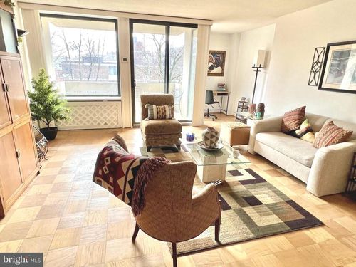apt-e207-1245 4th St Sw, WASHINGTON, DC, 20024-2352 | Card Image