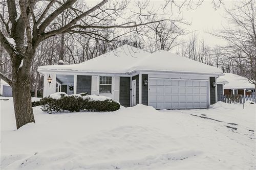 5 Tobey Woods, Pittsford, NY, 14534-1823 | Card Image