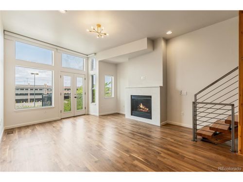 unit-4-2680 Blake St, Denver, CO, 80205-2252 | Card Image