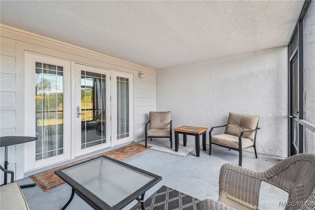 Downstairs Lanai | Image 35
