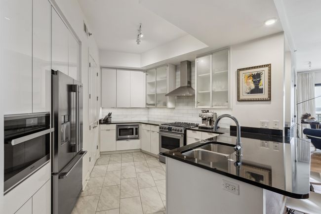 APT-1403 - 717 S Riverside Dr, Condo with 2 bedrooms, 2 bathrooms and null parking in Memphis TN | Image 6