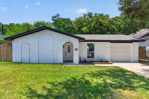 7338 Conley St, Houston, TX, 77021-5813 | Card Image