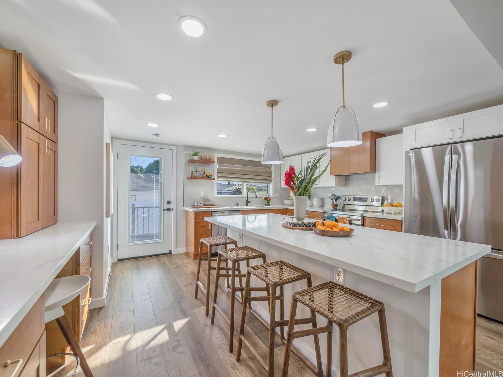 Kaleilani St, Pearl City, HI 96782