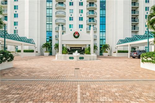 apt-7b-7515 Pelican Bay Blvd, NAPLES, FL, 34108-6520 | Card Image