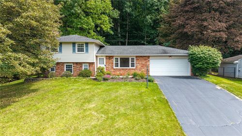 16 Bittersweet Rd, Fairport, NY, 14450-3233 | Card Image