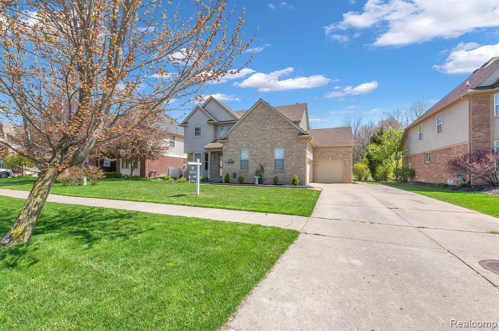 Coleridge St, Harrison Township, MI 48045