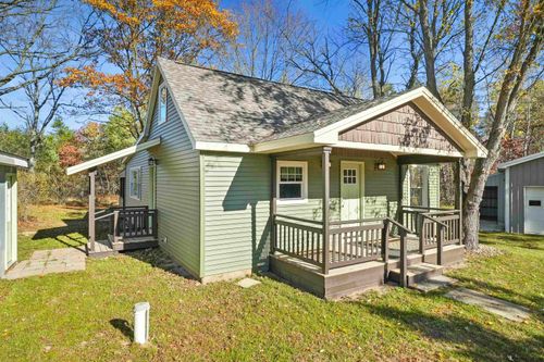 8230 W Lotan Rd, Lake City, MI, 49651-8935 | Card Image