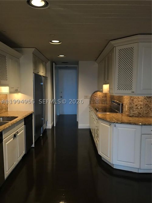 ts-4-19707 Turnberry Way, Aventura, FL, 33180-2507 | Card Image