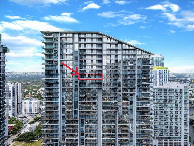 APT-3705 - 88 Sw 7 Th St, Condo with 2 bedrooms, 3 bathrooms and null parking in MIAMI FL | Image 48