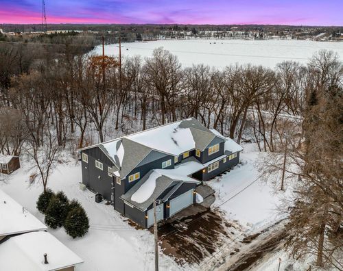 925 Minnesota Ln N, Plymouth, MN, 55447-4349 | Card Image