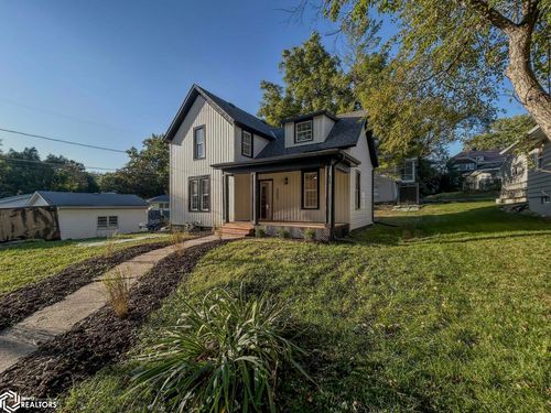 1207 E Valley St, Red Oak, IA, 51566-2059 | Card Image