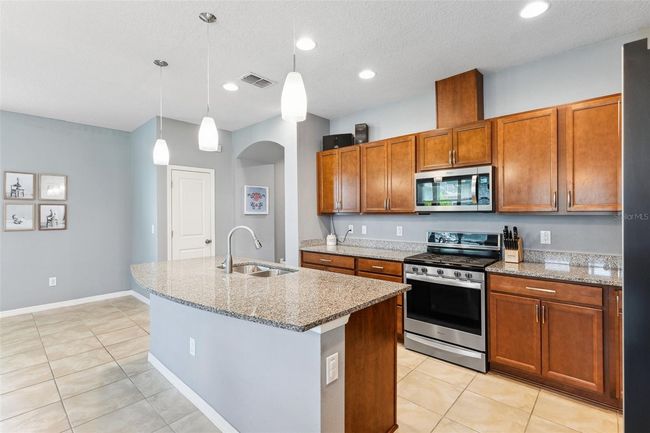 5831 Caldera Ridge Dr, House other with 4 bedrooms, 3 bathrooms and null parking in Lithia FL | Image 13