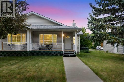 520 Lakeside Blvd, Strathmore, AB, T1P1B7 | Card Image