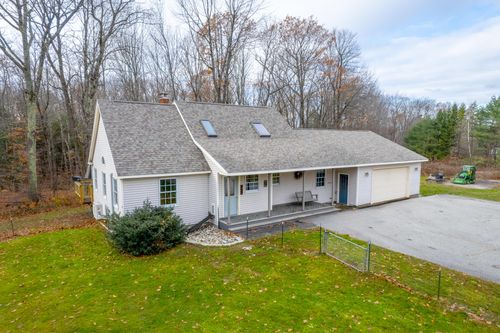 197 Ferry Road, Lewiston, ME, 04240 | Card Image