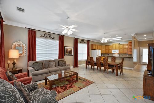208 E 20th St, Cameron, TX, 76520-1807 | Card Image