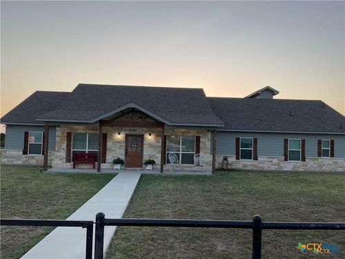 5851 Moccasin Bend Rd, Gatesville, TX, 76528-3674 | Card Image