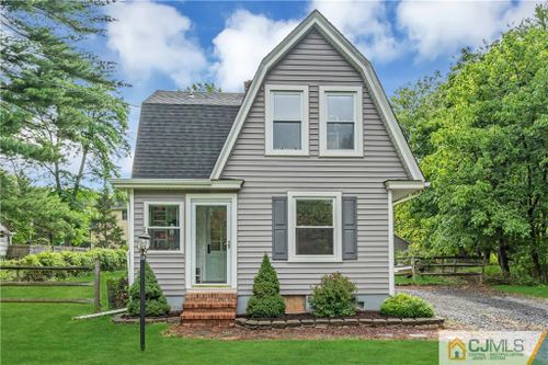 546 N Bridge St, Bridgewater, NJ, 08807-2110 | Card Image