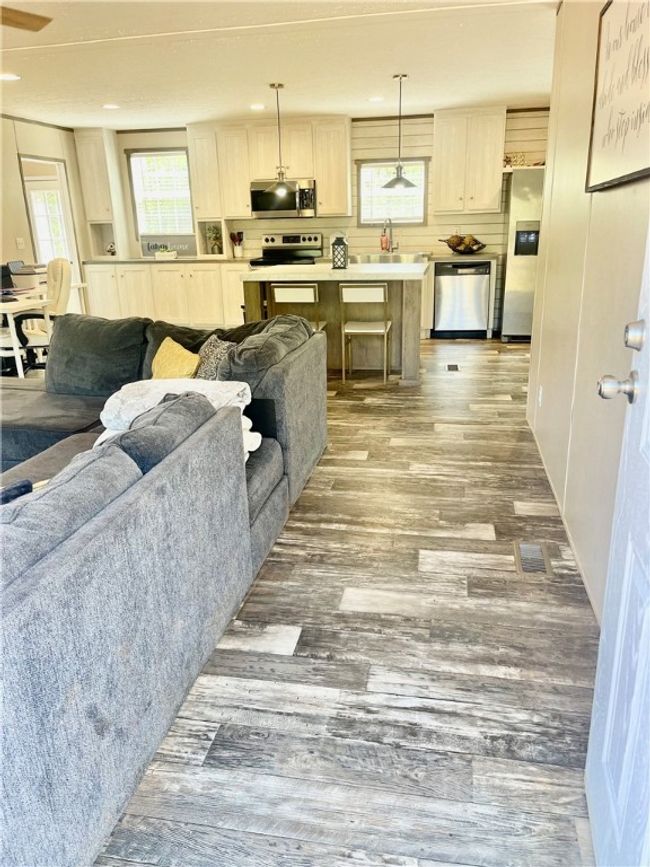 612 Mckenzie Rd, House other with 3 bedrooms, 2 bathrooms and null parking in Ninety Six SC | Image 5