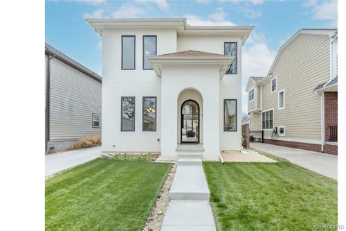 1307 Humphrey Ave, Birmingham, MI, 48009-7184 | Card Image