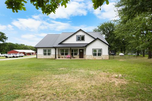 131 County Road 3351, Paradise, TX, 76073-3423 | Card Image