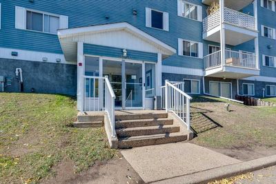 205 - 5120 62 St, Condo with 1 bedrooms, 1 bathrooms and 1 parking in Red Deer AB | Image 1