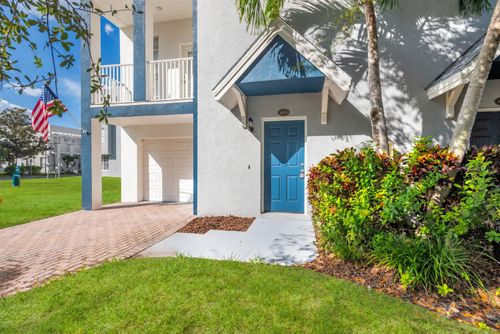 4539 Legacy Park Dr, TAMPA, FL, 33611-5653 | Card Image