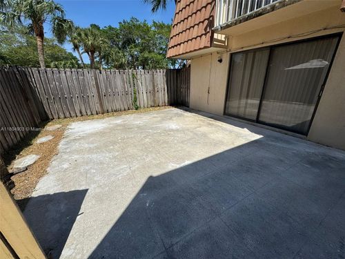 719-719 Mill Valley Pl, West Palm Beach, FL, 33409-7611 | Card Image