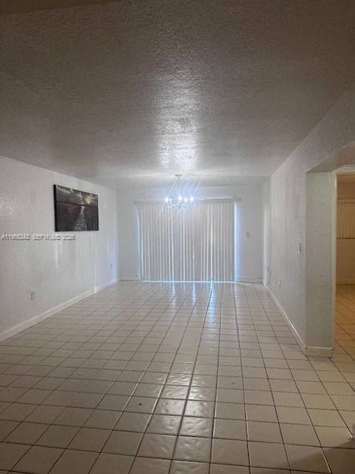 apt-111-180 Royal Palm Rd, Hialeah Gardens, FL, 33016-4628 | Card Image