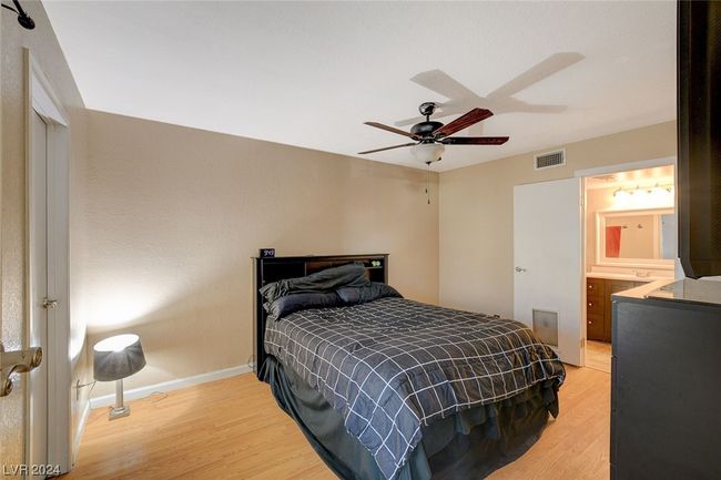 APT-25 - 2941 Country Manor Ln, Condo with 3 bedrooms, 2 bathrooms and null parking in Las Vegas NV | Image 12