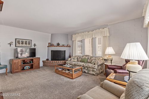 306 N Calle Del Diablo, Green Valley, AZ, 85614-3211 | Card Image