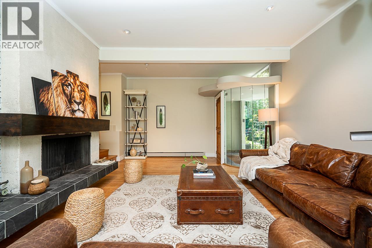 Residential in West Vancouver 2