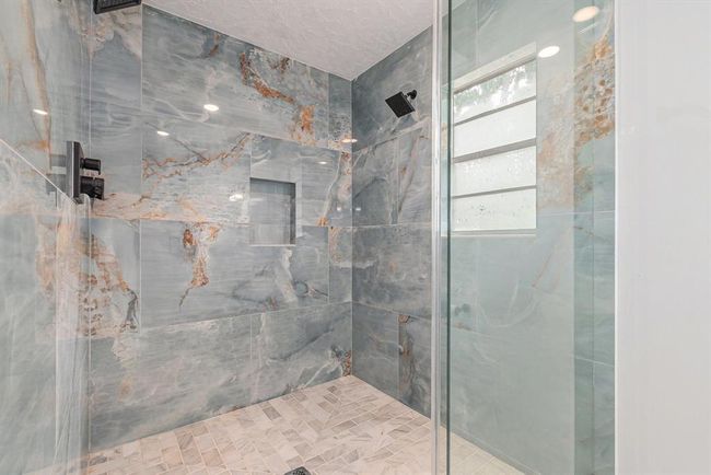 1st Floor Primary Bathroom Dual Showerheads | Image 18
