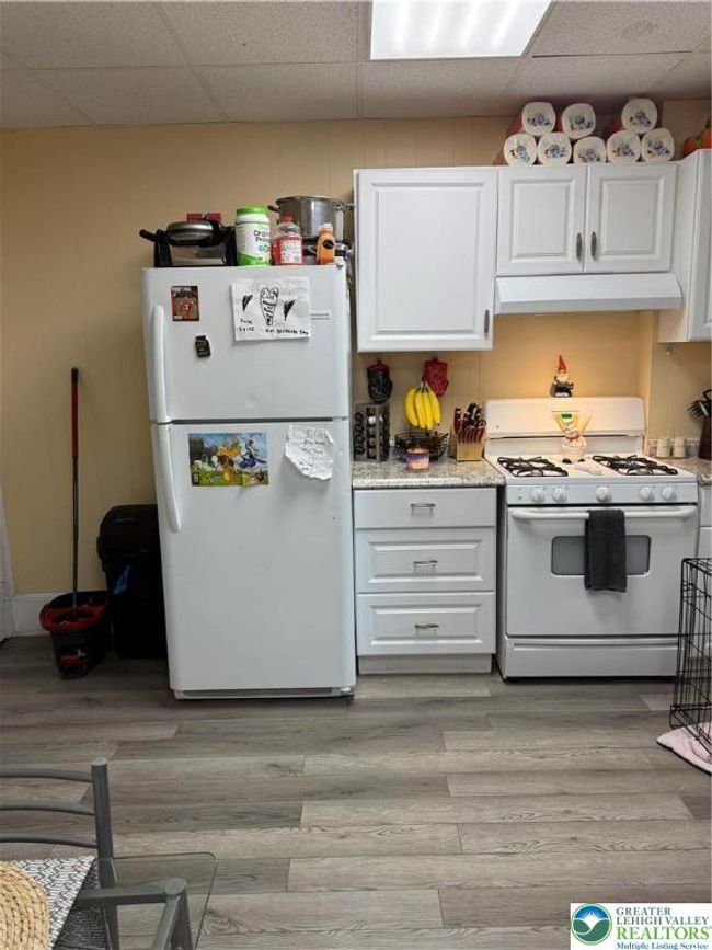 713 E 5 Th St, Home with 6 bedrooms, 2 bathrooms and null parking in BETHLEHEM PA | Image 6