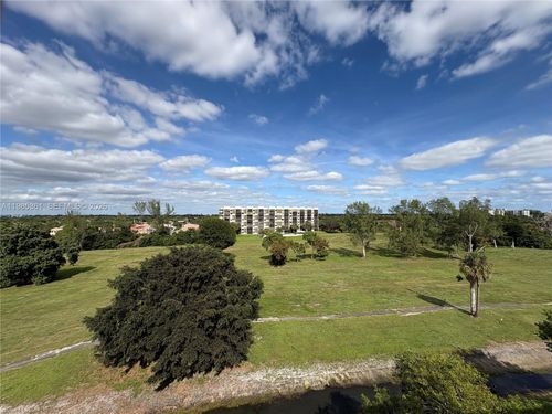 apt-632-7051 Environ Blvd, Lauderhill, FL, 33319-4271 | Card Image