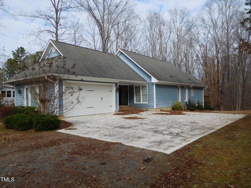 513 Port Dr, Henderson, NC, 27537-6635 | Card Image