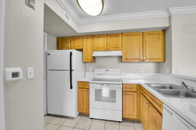 APT-204 - 15185 Michelangelo Blvd, Condo with 2 bedrooms, 2 bathrooms and null parking in Delray Beach FL | Image 11