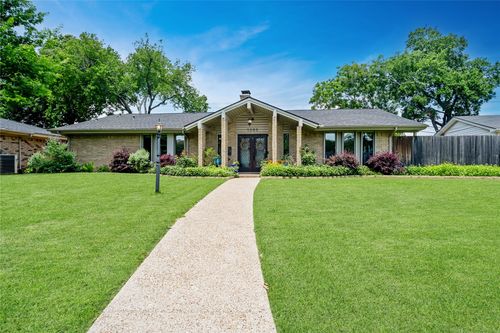 1305 Savannah Dr, Irving, TX, 75062-5326 | Card Image
