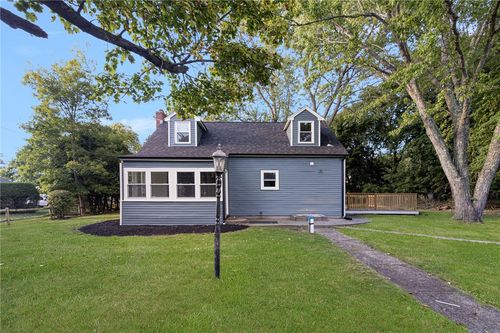 15 Chace Ave, Warren, RI, 02885-1337 | Card Image