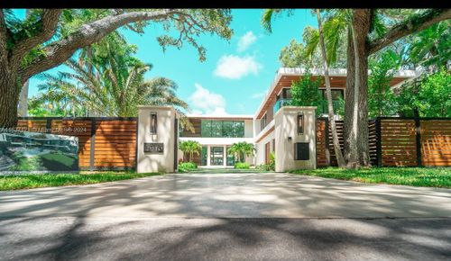 2910 Emathla St, Coconut Grove, FL, 33133-3223 | Card Image
