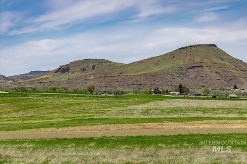 3935 Jake Lane, Emmett, ID, 83617 | Card Image