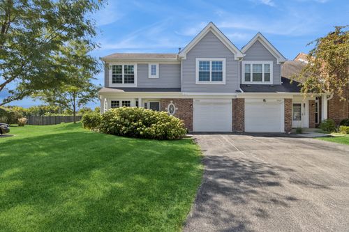 51c1-3926 Newport Way, Arlington Heights, IL, 60004-1248 | Card Image