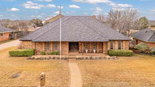 37 Pinehurst St, Abilene, TX, 79606-5147 | Card Image