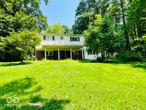 102 Goosetown Rd, Bedford, IN, 47421-8716 | Card Image