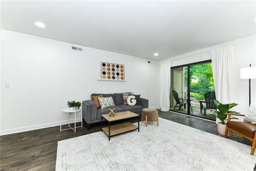 apt-b-1510 Benjamin Pkwy, Greensboro, NC, 27408-4617 | Card Image