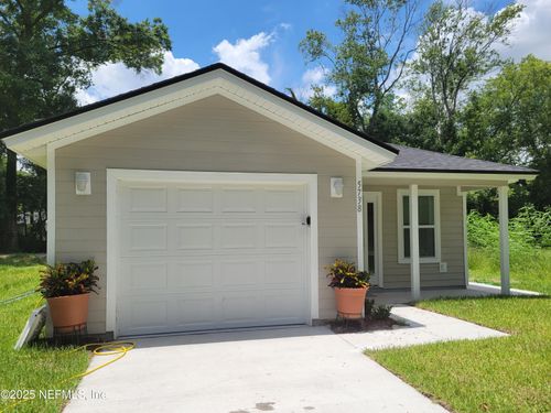 5738 Moncrief Rd, JACKSONVILLE, FL, 32209-2537 | Card Image