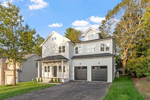 22 Estabrook Rd, Lexington, MA, 02421-7540 | Card Image